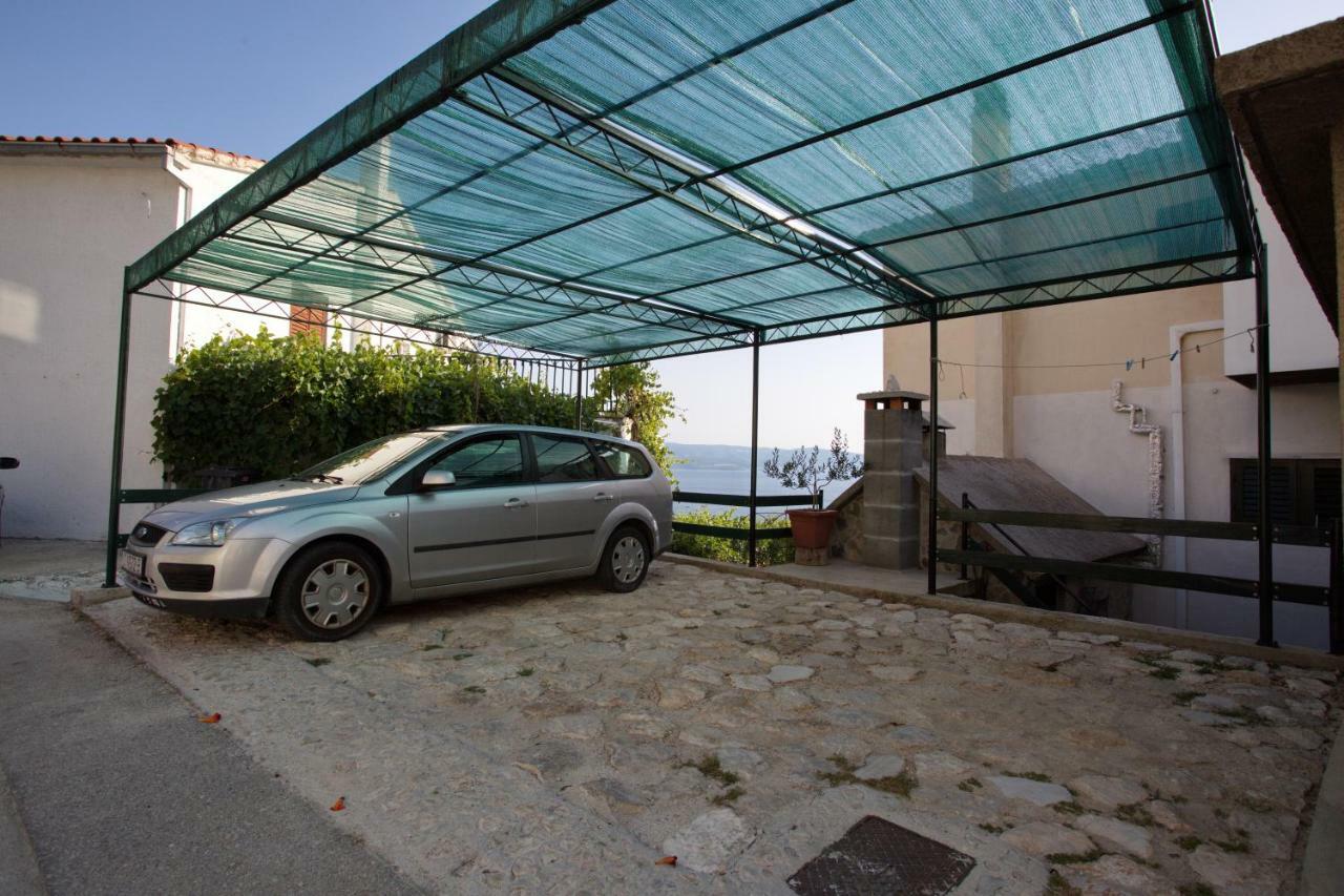 Apartment Lelas 奥米什 外观 照片